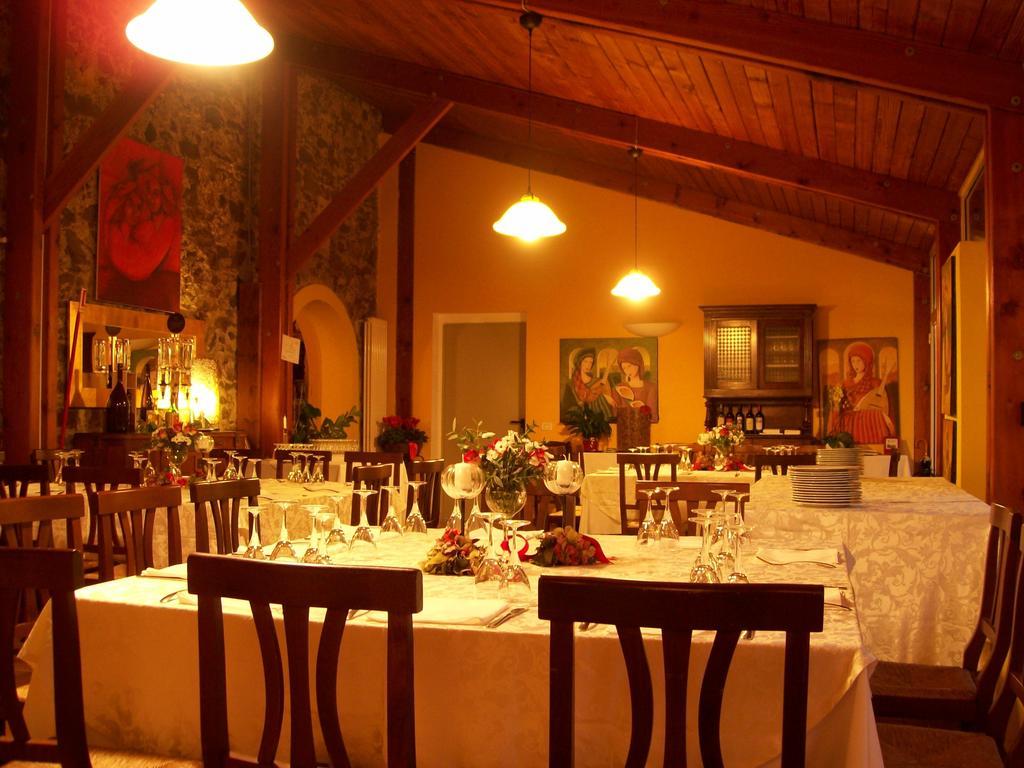 フォズディノーヴォ Gli Ulivi Bed & Breakfast エクステリア 写真